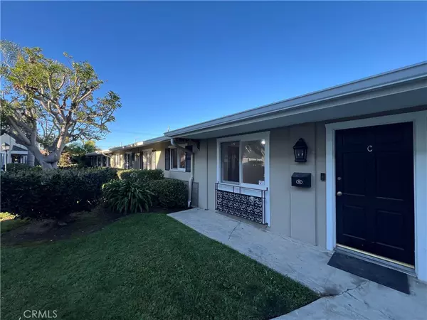 1741 Tustin #10C, Costa Mesa, CA 92627
