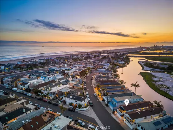 Newport Beach, CA 92663,231 Canal