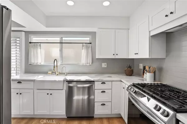 Newport Beach, CA 92660,2209 Vista Huerta