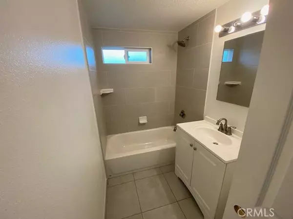 Costa Mesa, CA 92627,2214 Rutgers DR