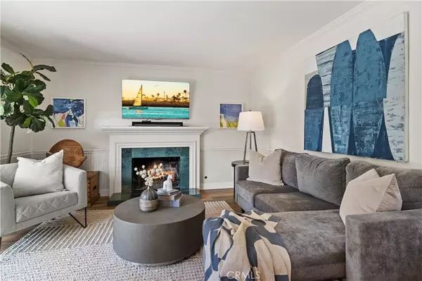 Costa Mesa, CA 92627,281 Brentwood PL