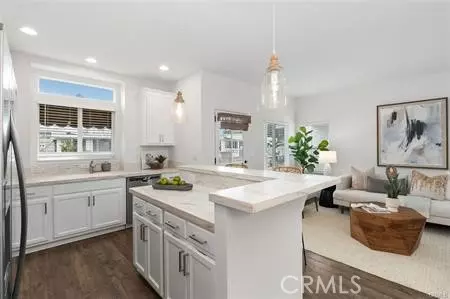 Newport Beach, CA 92660,259 Mayflower DR