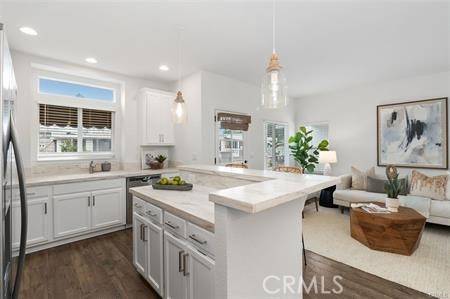 Newport Beach, CA 92660,259 Mayflower DR