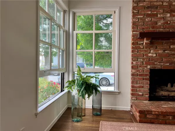 Long Beach, CA 90803,221 Saint Joseph