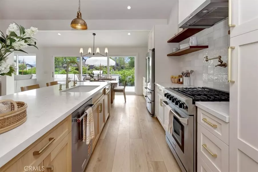 503 Vista Grande, Newport Beach, CA 92660