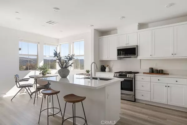 Rancho Mission Viejo, CA 92694,1300 Lasso Way #305