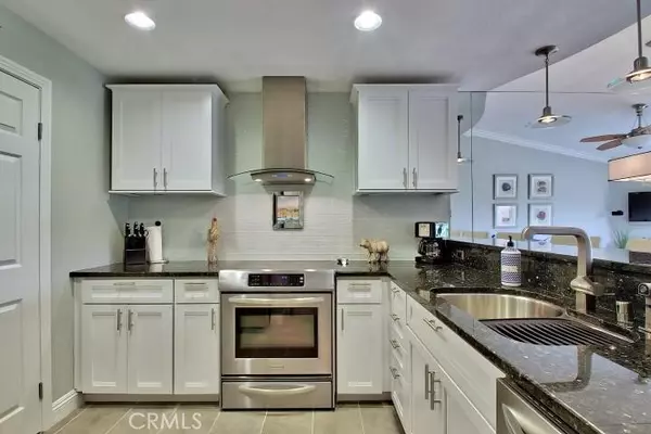 Newport Beach, CA 92660,350 Villa Point