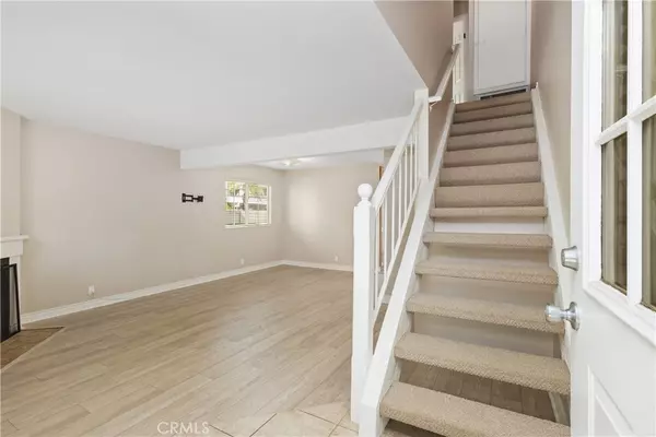 Irvine, CA 92614,7 Thicket