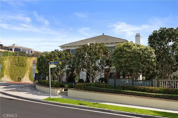 Corona Del Mar, CA 92625,2501 Bungalow PL #1