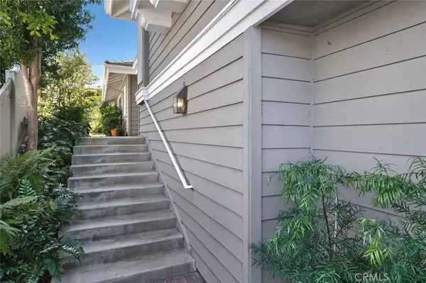 Corona Del Mar, CA 92625,928 Gardenia WAY