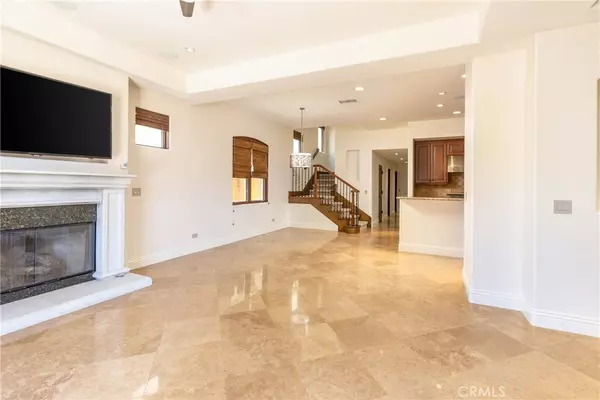 Corona Del Mar, CA 92625,613 Begonia AVE