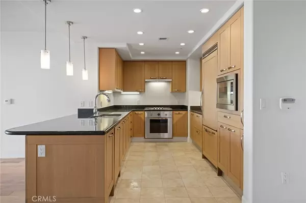 Irvine, CA 92612,3071 Scholarship