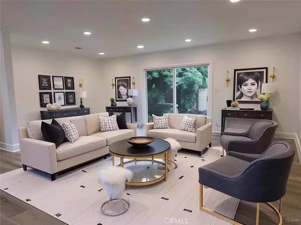 Anaheim, CA 92805,1804 E South