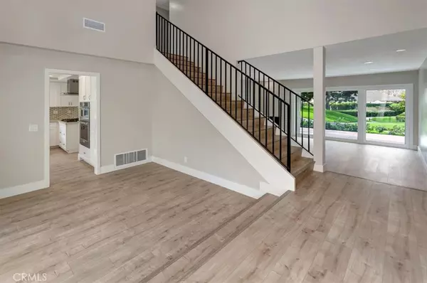 Newport Beach, CA 92660,2773 Vista Umbrosa