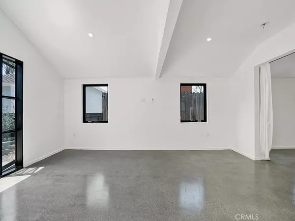 Laguna Beach, CA 92651,31641 3rd AVE #B