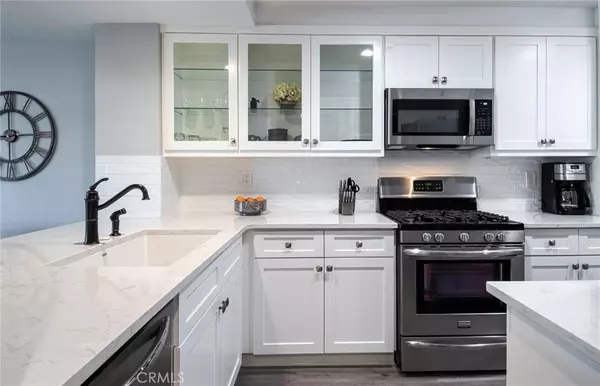 Newport Beach, CA 92663,220 Nice LN #215