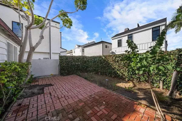 Corona Del Mar, CA 92625,521 1/2 Carnation AVE