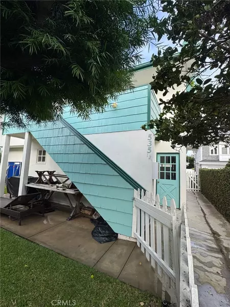 535 1/2 Westminster AVE, Newport Beach, CA 92663