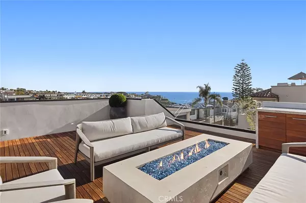 Corona Del Mar, CA 92625,304 Poppy Ave