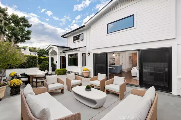 Corona Del Mar, CA 92625,301 Evening Canyon