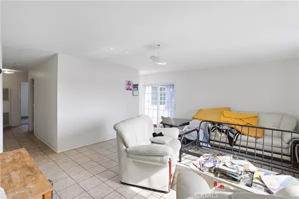 Westminster, CA 92683,8831 Rathburn