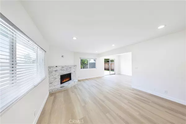 Costa Mesa, CA 92627,2477 Orange #A