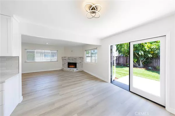 Costa Mesa, CA 92627,2477 Orange #A