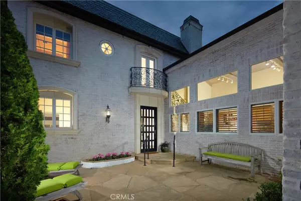 Newport Beach, CA 92660,8 Linda Isle