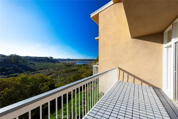 Newport Beach, CA 92660,757 Domingo #D