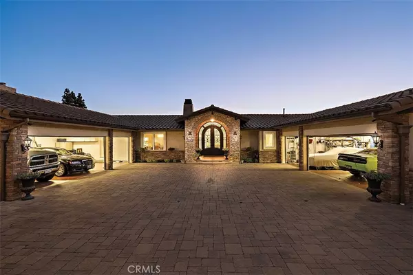 North Tustin, CA 92705,1542 La Loma