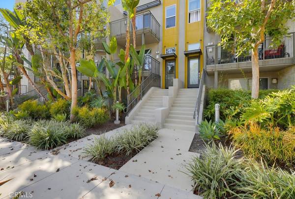 Irvine, CA 92612,75 Lennox