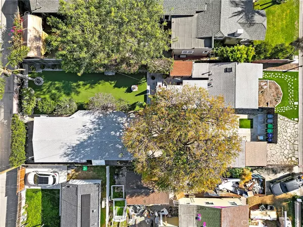 Costa Mesa, CA 92627,268 & 270 Walnut ST