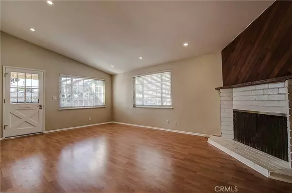 Costa Mesa, CA 92626,270 Joann