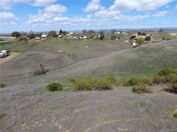 Paso Robles, CA 93446,0 Reindeer