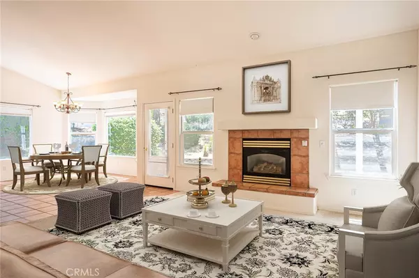 Paso Robles, CA 93446,1327 Crown WAY