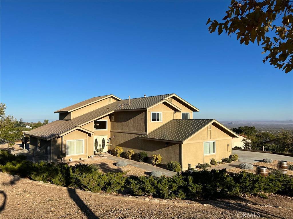 8368 Icicle DR, Pinon Hills, CA 92372