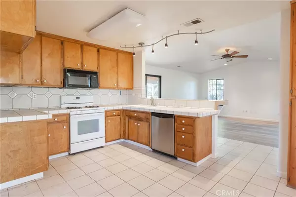 Paso Robles, CA 93446,5925 Whispering Oak WAY