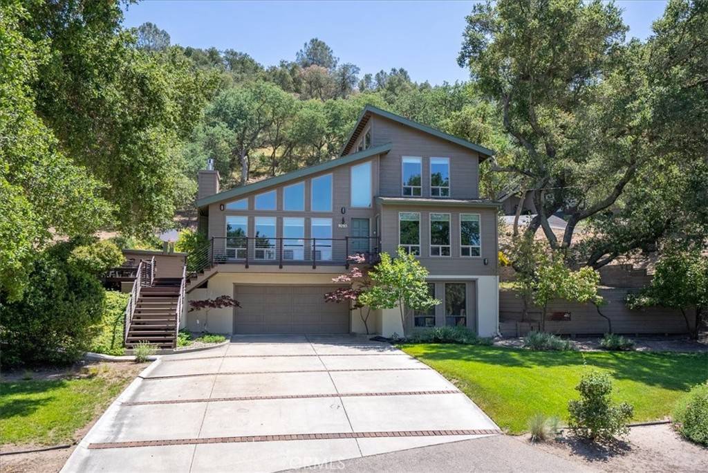 9210 Las Lomas AVE, Atascadero, CA 93422