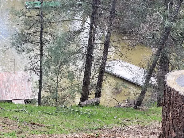 Bradley, CA 93426,2629 Captains WALK