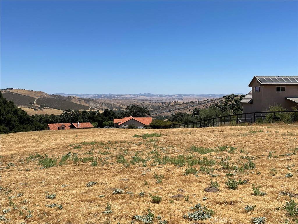 Paso Robles, CA 93446,9999 Bluegill DR