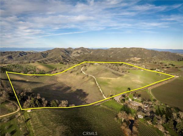 Paso Robles, CA 93446,9308 Chimney Rock RD
