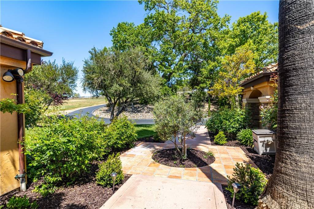 Templeton, CA 93465,1015 Wild Oats WAY