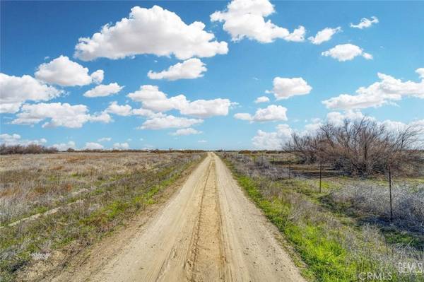 11484 Corcoran RD, Wasco, CA 93280