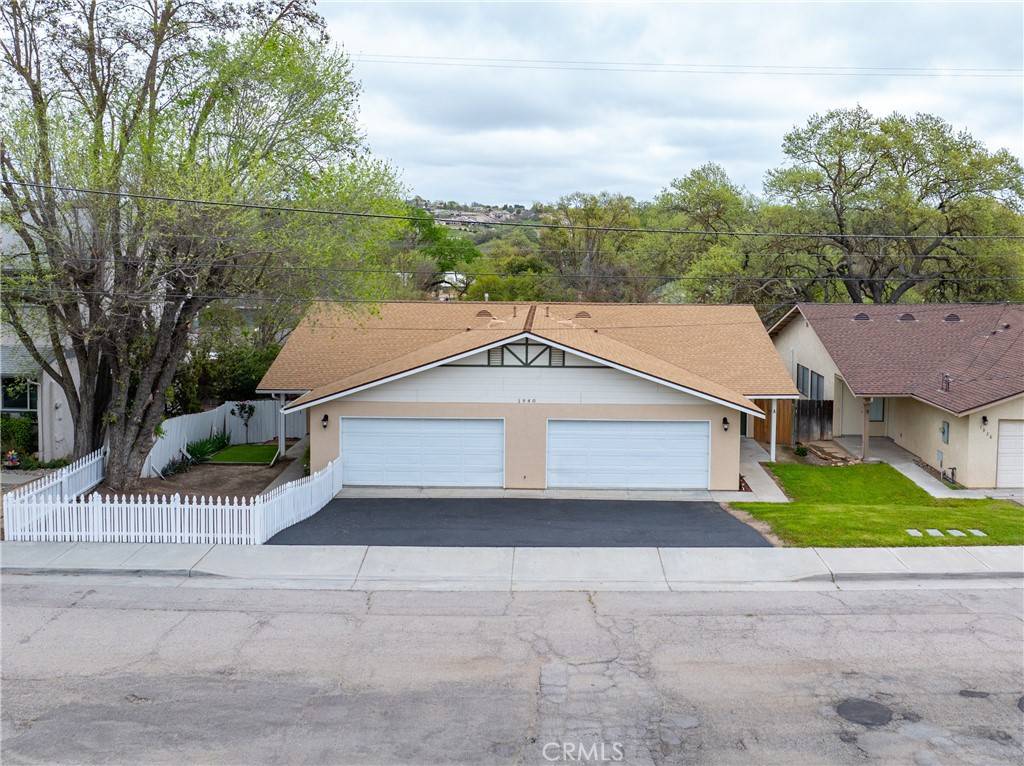 Paso Robles, CA 93446,1940 Pine ST #A & B