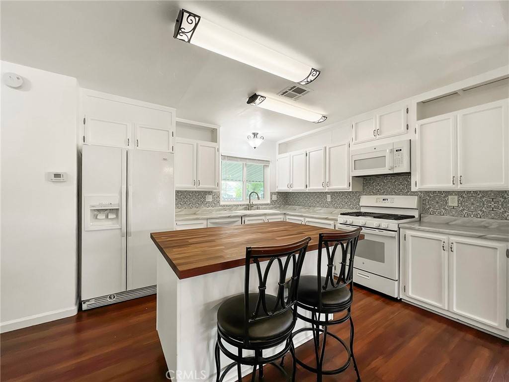 Atascadero, CA 93422,10025 El Camino Real #125