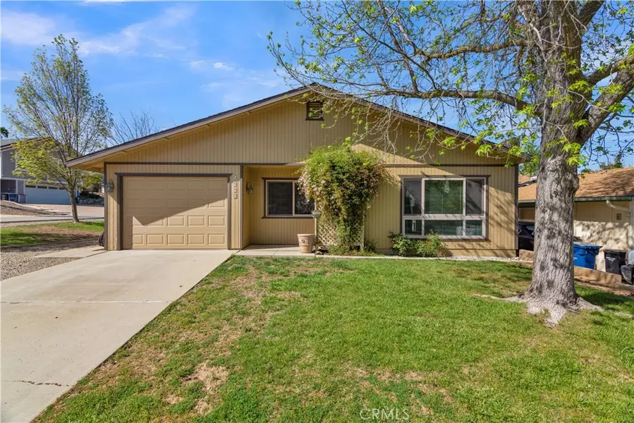 1991 Brook LN, Paso Robles, CA 93446