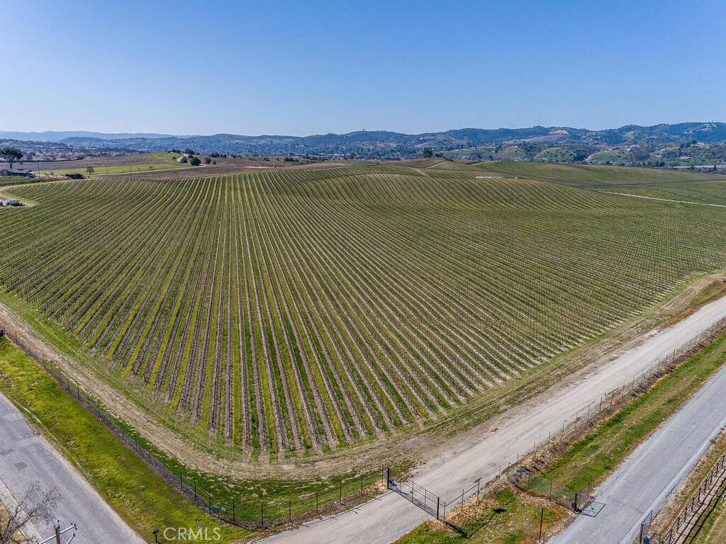 Paso Robles, CA 93446,3925 Buena Vista DR