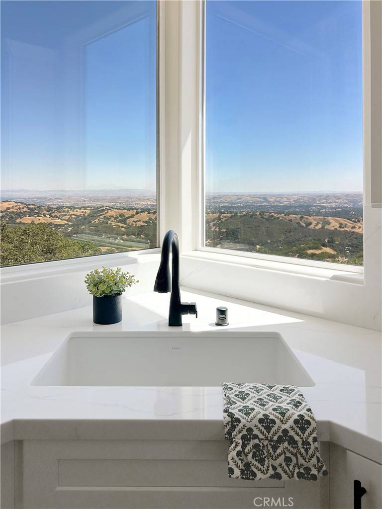 Atascadero, CA 93422,12460 San Marcos RD
