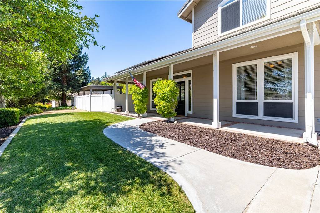 Paso Robles, CA 93446,1307 Crown WAY