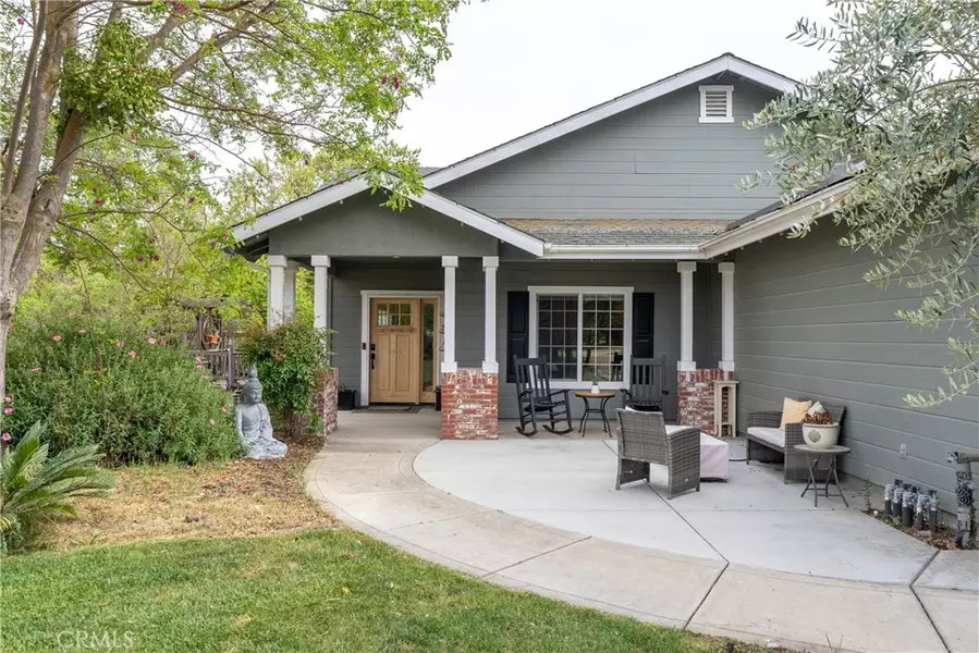 7915 Whispering Trails PL, Paso Robles, CA 93446